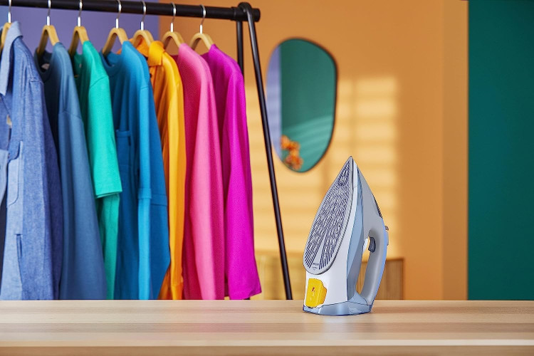 اتو بخار فیلیپس مدل PHILIPS DST7011